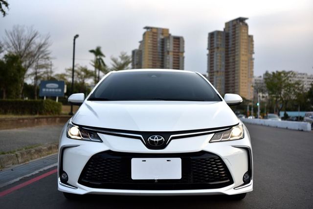 TOYOTA豐田 ALTIS  第2張相片
