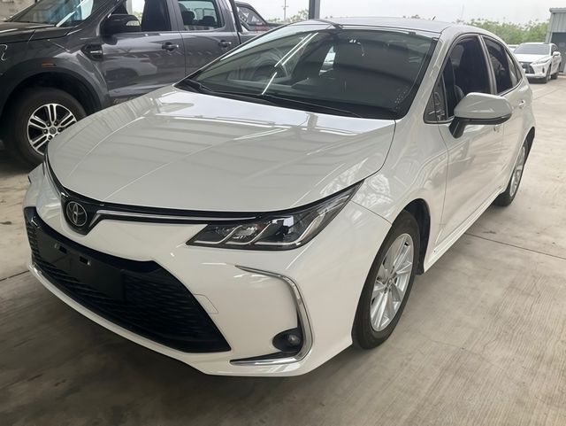 TOYOTA豐田 ALTIS  第1張相片