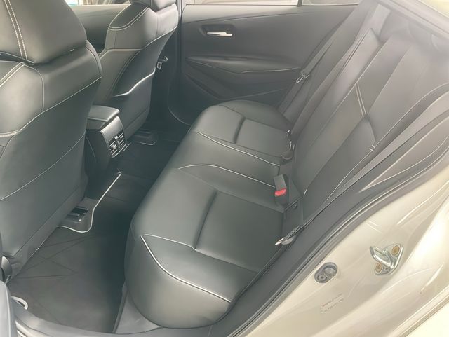 TOYOTA豐田 ALTIS  第6張相片