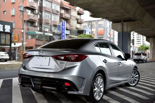 MAZDA馬自達 MAZDA 3  第3張相片