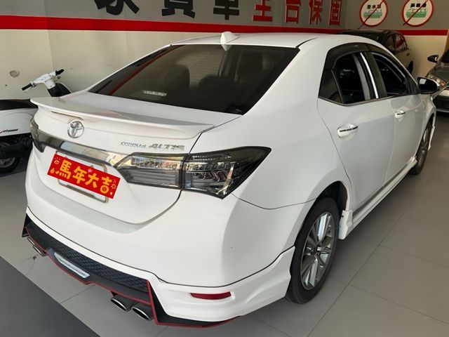 TOYOTA豐田 ALTIS  第2張相片
