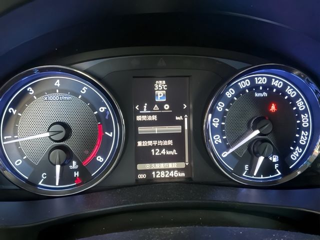 TOYOTA豐田 ALTIS  第6張相片