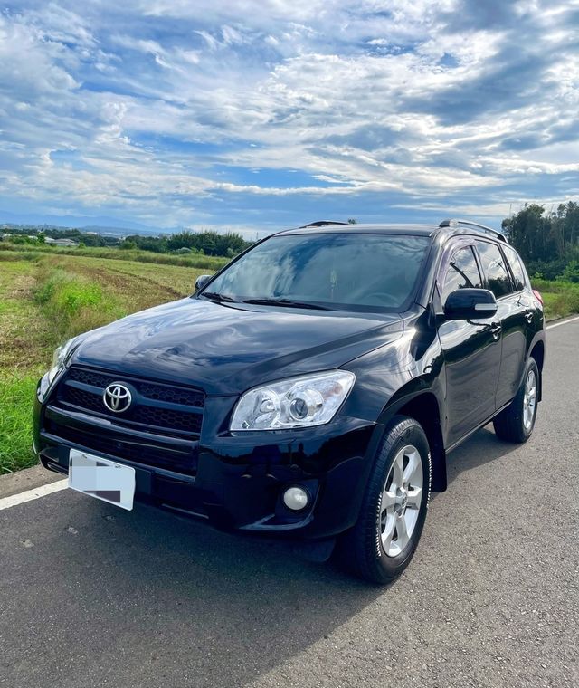 TOYOTA豐田 RAV4  第1張相片