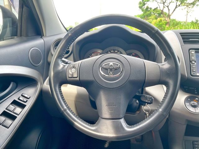 TOYOTA豐田 RAV4  第11張相片