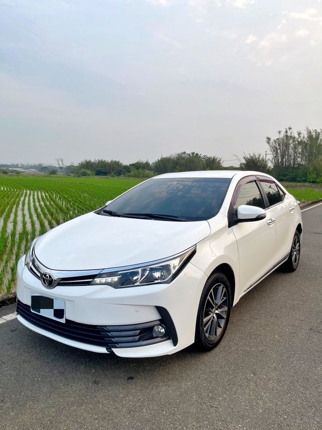 TOYOTA豐田 ALTIS  第1張相片