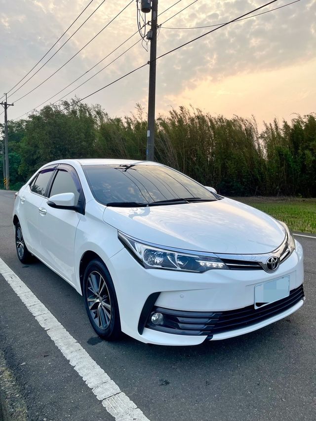 TOYOTA豐田 ALTIS  第3張相片