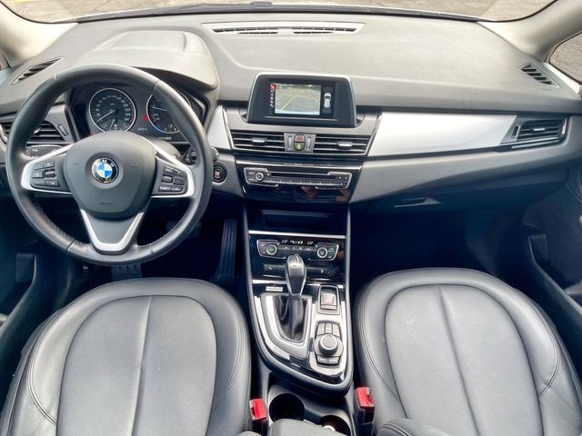 BMW寶馬 218I  第9張相片