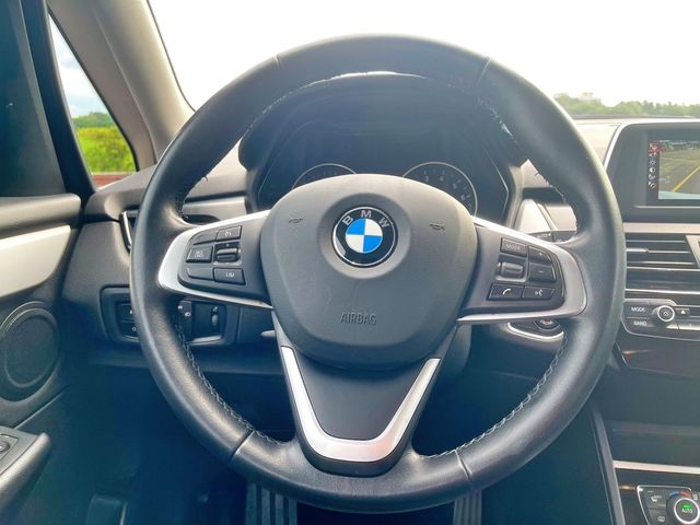 BMW寶馬 218I  第10張相片