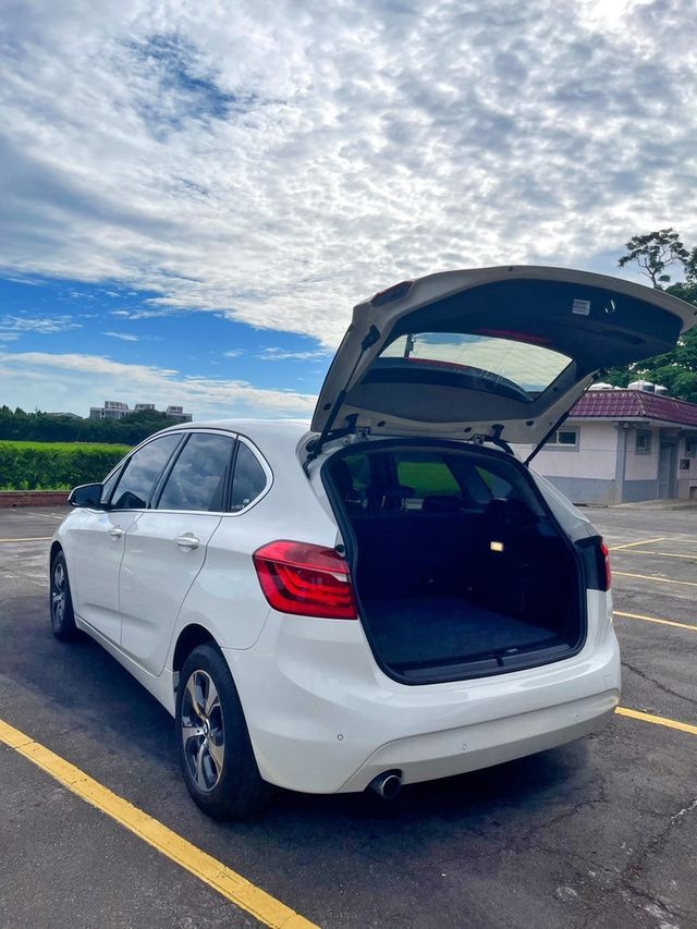 BMW寶馬 218I  第14張相片