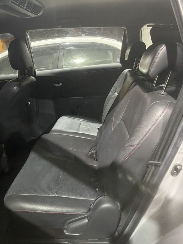 TOYOTA豐田 WISH  第3張相片