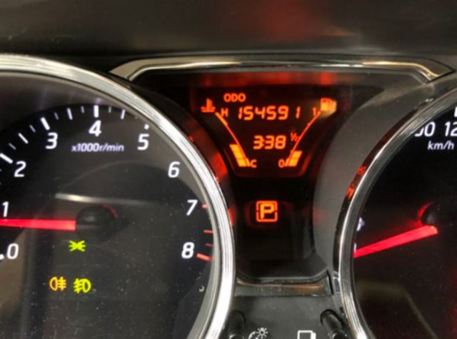 NISSAN日產 LIVINA  第6張相片