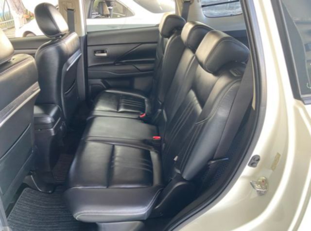MITSUBISHI三菱 OUTLANDER  第4張相片