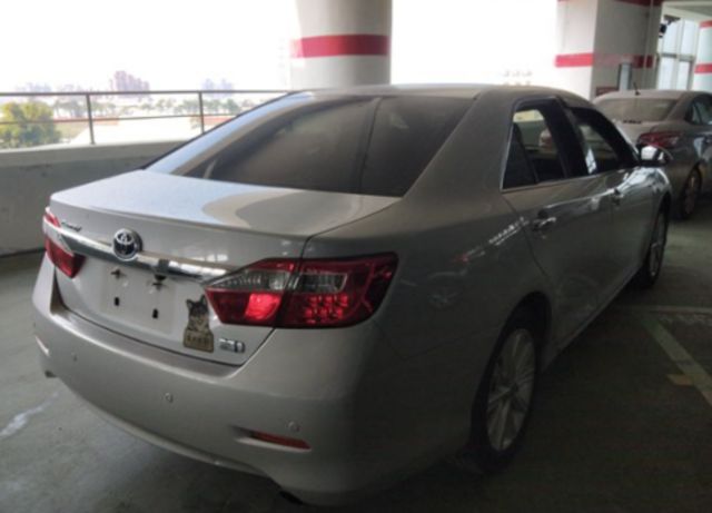 TOYOTA豐田 CAMRY HYBRID  第2張相片