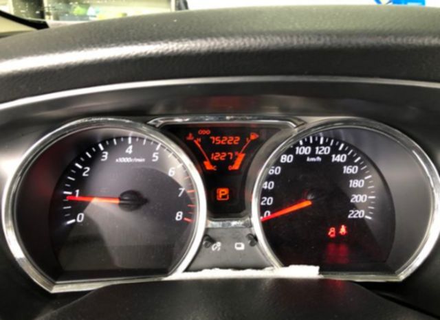 NISSAN日產 LIVINA  第5張相片