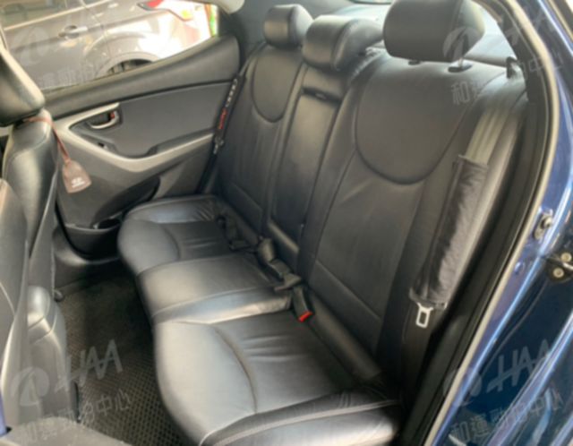 HYUNDAI現代 ELANTRA  第5張相片