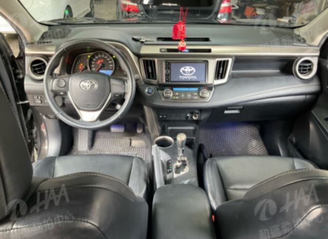 TOYOTA豐田 RAV4  第5張相片