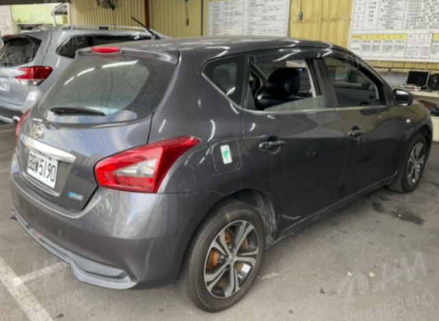 NISSAN日產 TIIDA  第2張相片