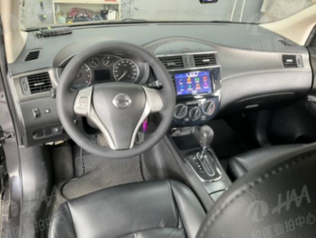 NISSAN日產 TIIDA  第3張相片