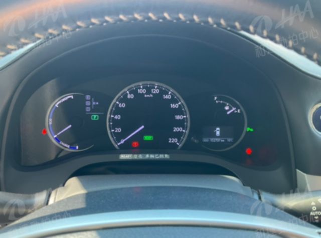 LEXUS凌志 CT200H  第6張相片