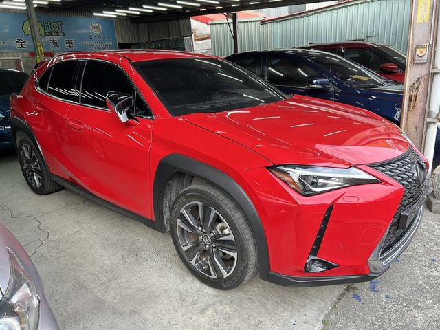 LEXUS凌志 UX200  第5張相片