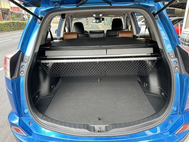 TOYOTA豐田 RAV4  第15張相片