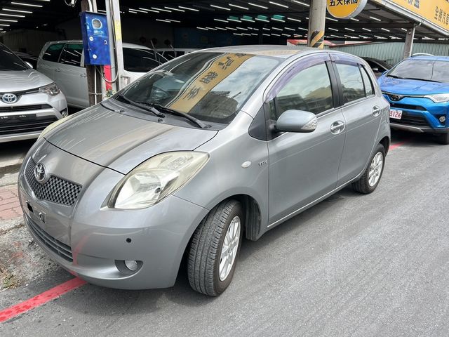 TOYOTA豐田 YARIS  第2張相片