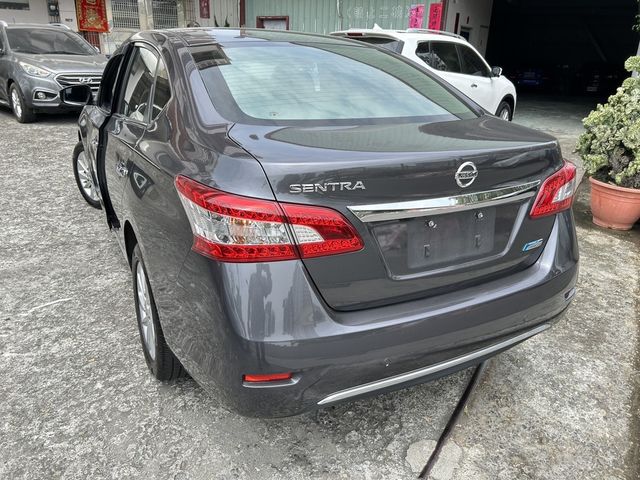 NISSAN日產 SENTRA  第3張相片