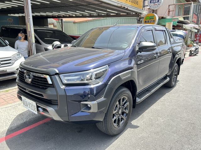 TOYOTA豐田 HILUX  第2張相片