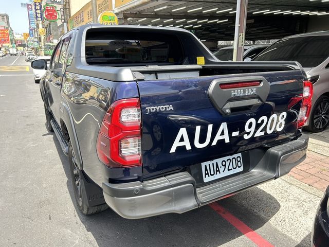 TOYOTA豐田 HILUX  第3張相片