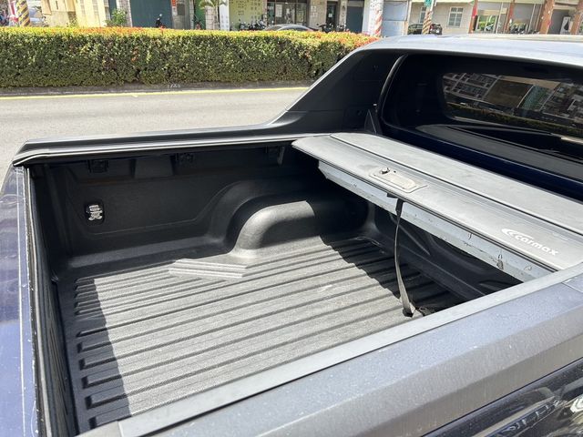 TOYOTA豐田 HILUX  第12張相片