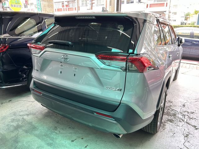 TOYOTA豐田 RAV4  第4張相片