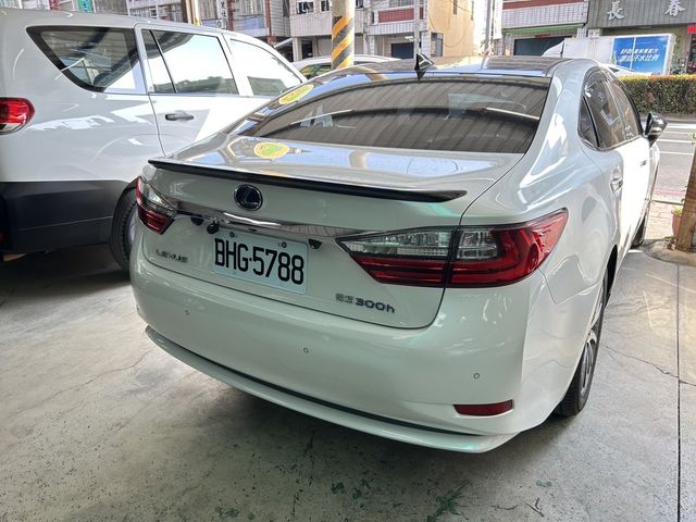 LEXUS凌志 ES300H  第4張相片
