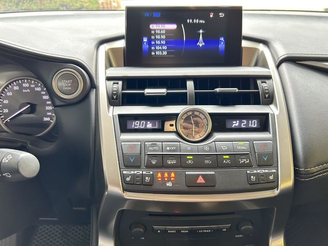 LEXUS凌志 NX200T  第13張相片