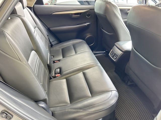 LEXUS凌志 NX200T  第17張相片