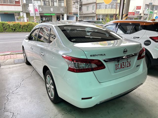 NISSAN日產 SENTRA  第3張相片
