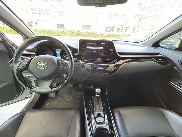 TOYOTA豐田 C-HR  第8張相片