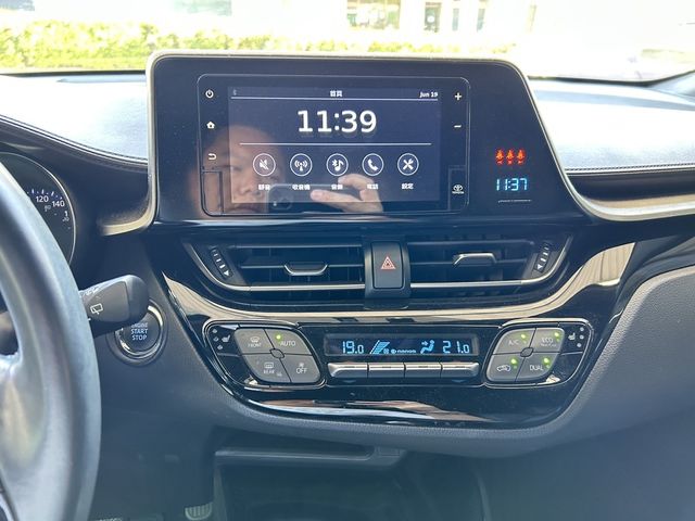 TOYOTA豐田 C-HR  第11張相片