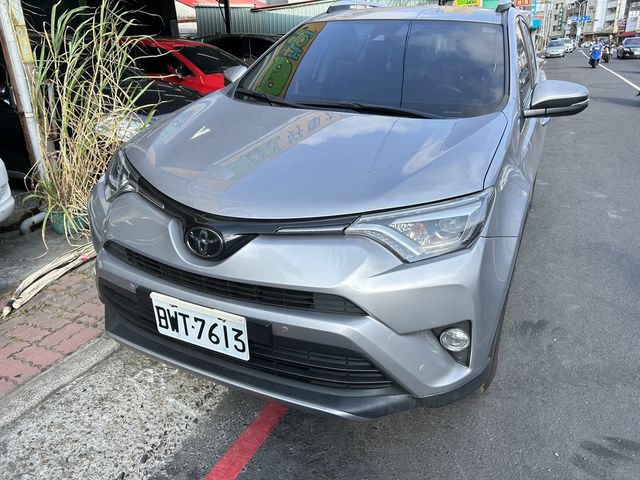 TOYOTA豐田 RAV4  第1張相片