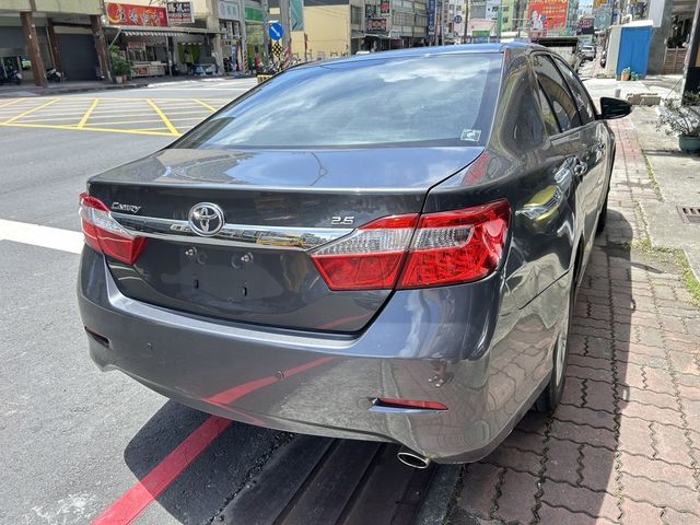 TOYOTA豐田 CAMRY  第4張相片