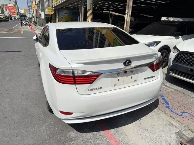 LEXUS凌志 ES300H  第3張相片