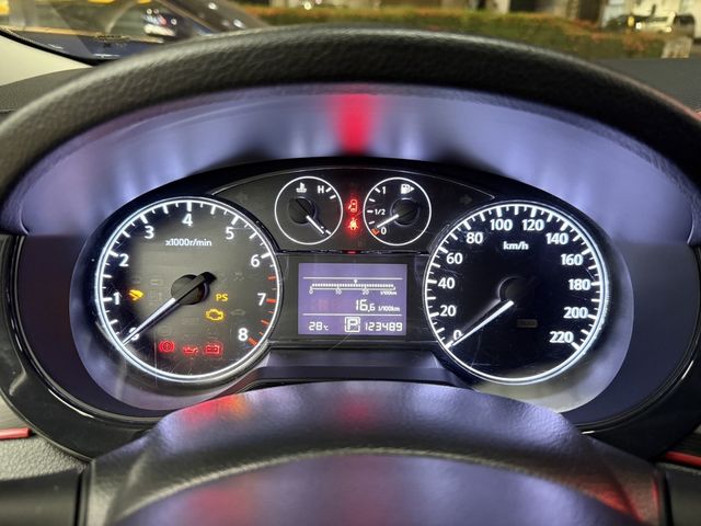 NISSAN日產 TIIDA  第11張相片