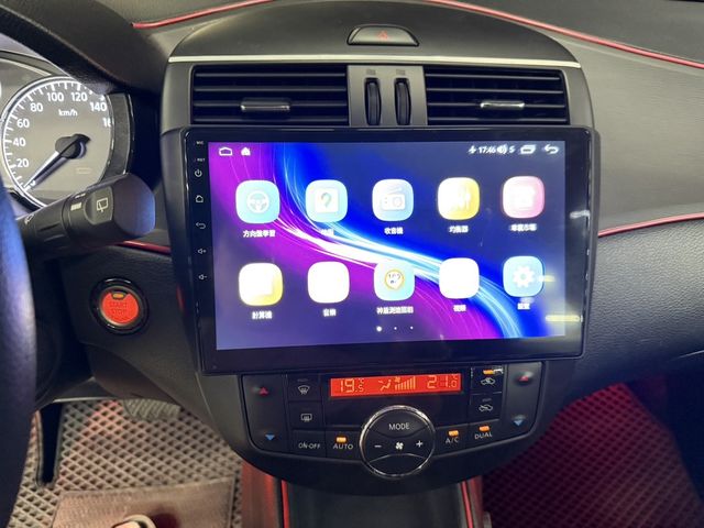 NISSAN日產 TIIDA  第12張相片