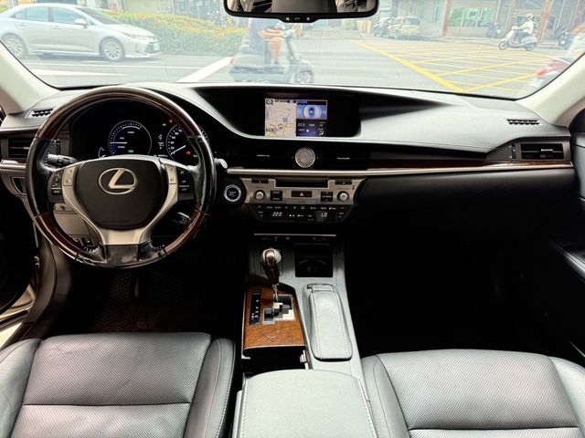 LEXUS凌志 ES200  第6張相片