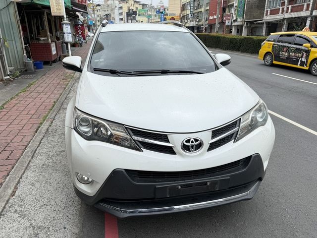 TOYOTA豐田 RAV4  第5張相片