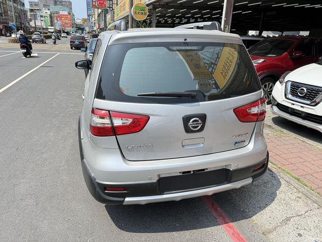 NISSAN日產 LIVINA  第2張相片