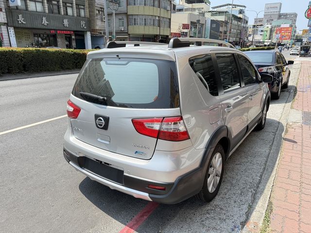 NISSAN日產 LIVINA  第3張相片