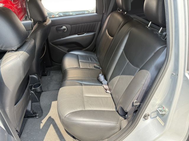 NISSAN日產 LIVINA  第6張相片