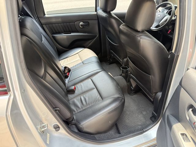 NISSAN日產 LIVINA  第13張相片