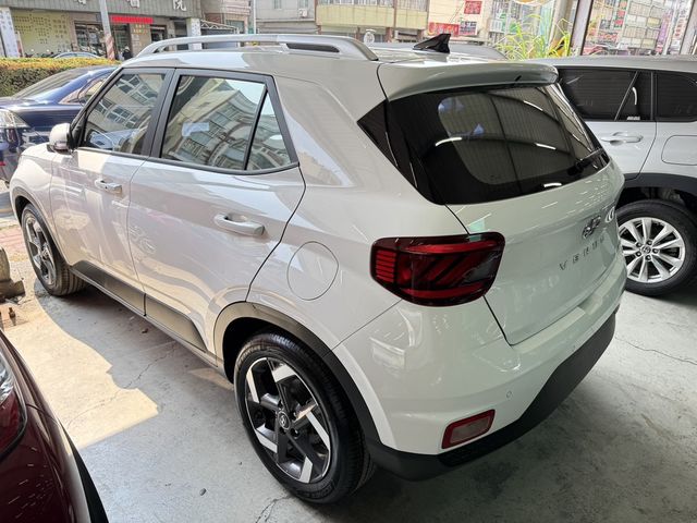 HYUNDAI現代 VENUE  第2張相片