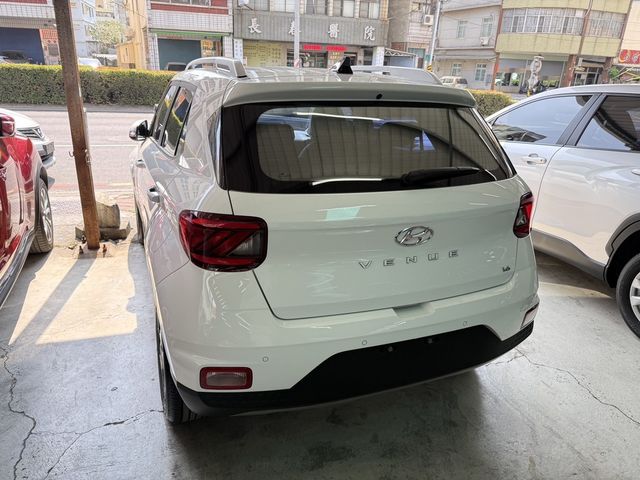HYUNDAI現代 VENUE  第3張相片